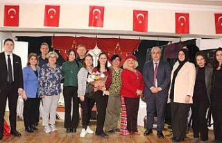 Dikili Umut Tiyatrosu, umut olmaya devam ediyor