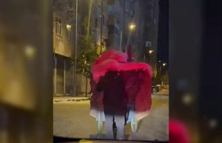 Diyarbakır’da polisten yürekleri ısıtan görüntü