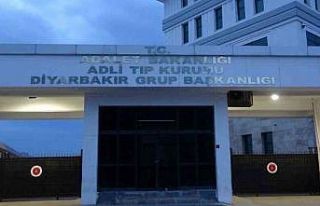 Diyarbakır’da silahla boğazından vurulan şahıs...