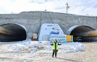 Dülük-OSB Tüneli’nin dörtte biri tamamlandı