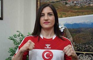 Dünya şampiyonu Turhan ilk unvan koruma maçına...