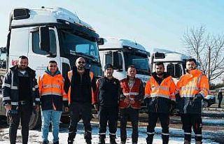 Düzce Belediyesi yolları açık tuttu ulaşım sekteye...