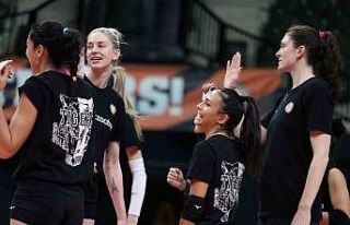 Eczacıbaşı Dynavit, evinde Vero Volley ile karşılaşacak