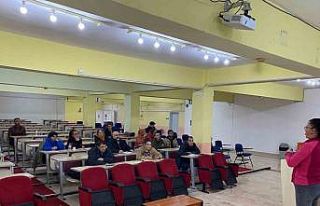 Edremit MYO öğrencilerine hijyen eğitimi verildi