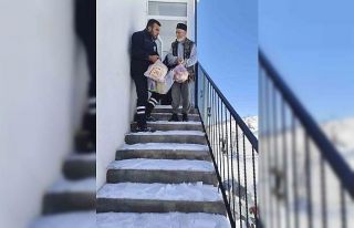 Eğil’de erzak sıkıntısı yaşayan vatandaşların...