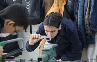 Eğitimle üretimin birleştiği okul 12 milyon ciroya...