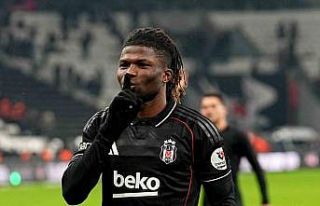 El Bilal Toure, ligde 5. golünü attı