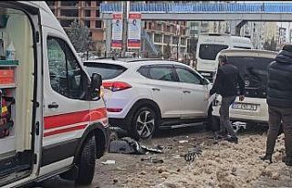 Elazığ’da otomobil ile taksi çarpıştı: 1 yaralı