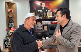 Engelli vatandaşın kaybettiği parayı bulan belediye...