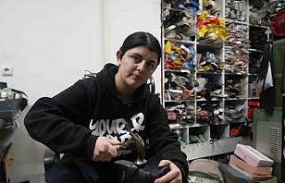 Erkek egemen mesleğe kadın eli değdi