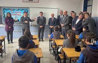 Erzincan Valisi öğrencilere Ergan Dağı’nda kayak...