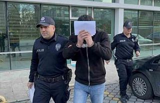 Eşi terk edince, kayınpederinin evini ateşe verdi