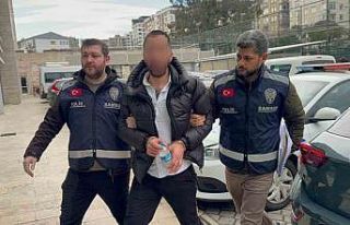 Eşiyle tartışıp kuru sıkı tabancayla havaya...