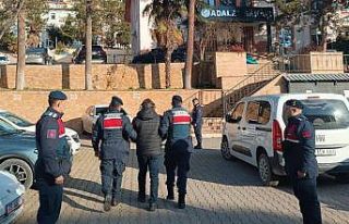 Eski eşinin polis kocasını vuran polis memuru adliyeye...