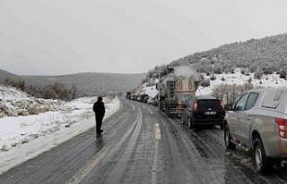 Eskişehir-Seyitgazi yolunda kuyruk oluştu