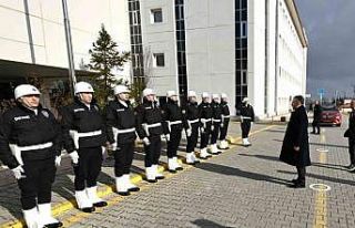 Eskişehir Valisi Aksoy, emniyet teşkilatı ile vedalaştı