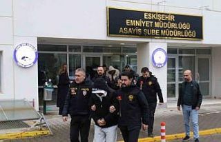 Eskişehir’daki fuhuş operasyonunda 8 tutuklama