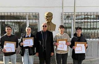 Eskişehir’de başarı altınla ödüllendirildi