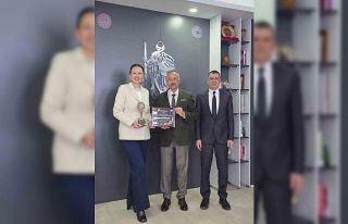 Eskişehir’deki öğretmene ’2026 Yılının Yenilikçi...