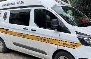 Evinin balkonunda ölü bulundu