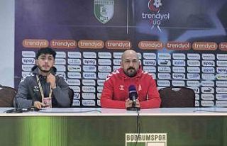 Evren Otyakmaz: "Kendi sahasında yenilmemiş...