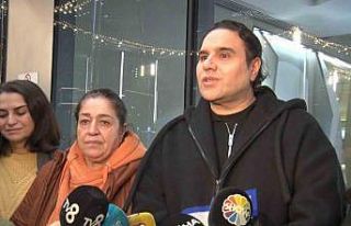 Fatih Ürek’in sevenleri hastaneye geldi