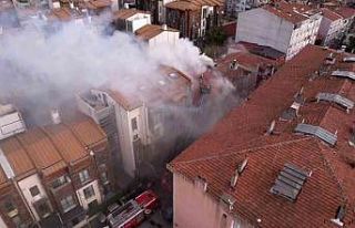 Fatih’te 3 katlı binada çıkan yangın paniğe...