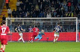 Fenerbahçe, 2026 yılının ilk 3 maçını gol yemeden...