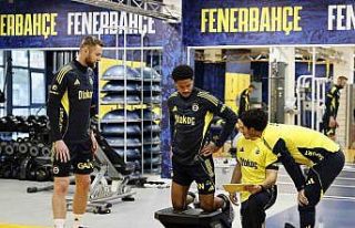 Fenerbahçe, Samsunspor maçı hazırlıklarına başladı