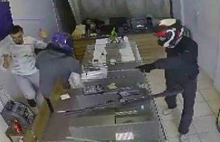 Film sahnelerini aratmayan soygunda 22 milyon TL’lik...