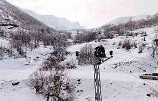 Fırat EDAŞ son yılların en sert kışında Tunceli’de...