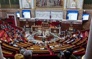 Fransa’da Lecornu hükümetine yönelik iki gensoru...