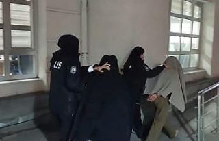 Fuhuş pazarlığı yaptıkları şahsın altın ve...