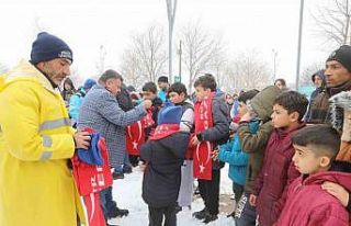 Gaziantep Büyükşehir’den çocuklara kar hediyesi