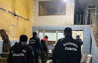 Gaziantep’te bin 300 kilo sağlıksız sakatat ele...