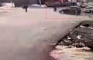 Gaziantep’te ilginç kaza: Hafif ticari araç motosiklete,...