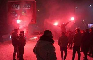 Gaziantep’te yeni yıl kar yağışı altında coşkuyla...