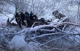 Giresun’da otomobil fındık bahçesine yuvarlandı:...
