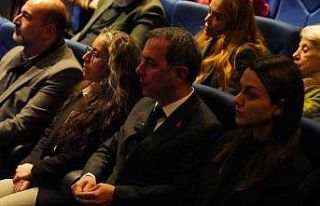 Görme Engelli Ressamın Braille tekniğiyle yaptığı...