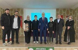 GSB Müdürü Kariyer günlerinde öğrencilerle buluştu