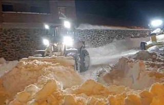 Gümüşhane’nin zirvelerinde kar seferberliği