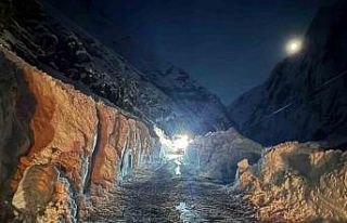 Hakkari-Van karayolu ulaşıma açıldı