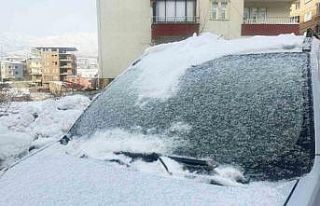Hakkari’de dondurucu soğuklar