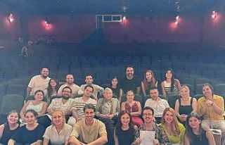 Haldun Dormen’in son prodüksiyonu, Sahne Tozu Tiyatrosu’nda...