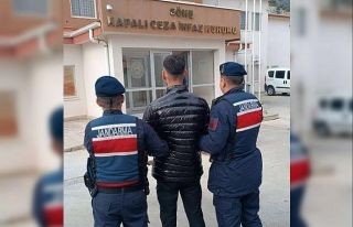 Hırsızlık suçundan aranan şahıs Söke’de yakalandı