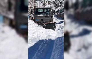 Hozat’ta jandarmadan kış mesaisi