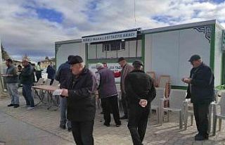 Hüyük’te hayırseverler taziye aracı yaptırdı