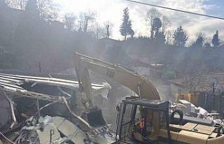 İBB Üsküdar’da yapı kayıt belgesi bulunan binayı...