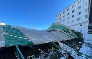 Iğdır’da düğün salonu olarak kullanılan halı...