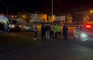 İnegöl’de otomobiller çarpıştı: 1’i çocuk...